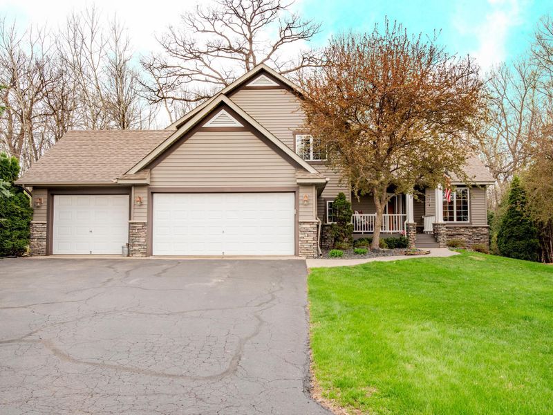 788 Henslow Ave N, Oakdale, MN 55128