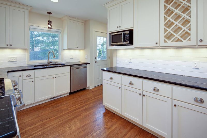 4716 Valley View Rd, Edina, MN 55424