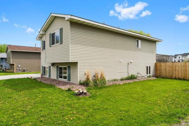 7240 Unity Ave, Hugo, MN 55038