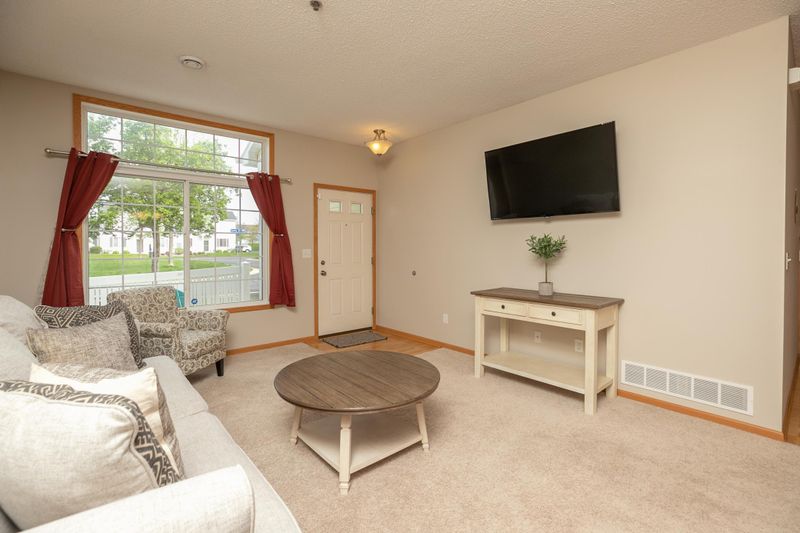 2876 Quartz Pl NW, Rochester, MN 55901