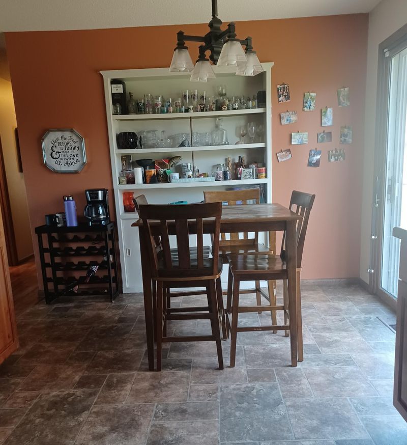 18 Brook St, Morris, MN 56267