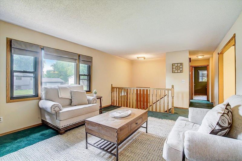 11200 Quebec Ln N, Champlin, MN 55316