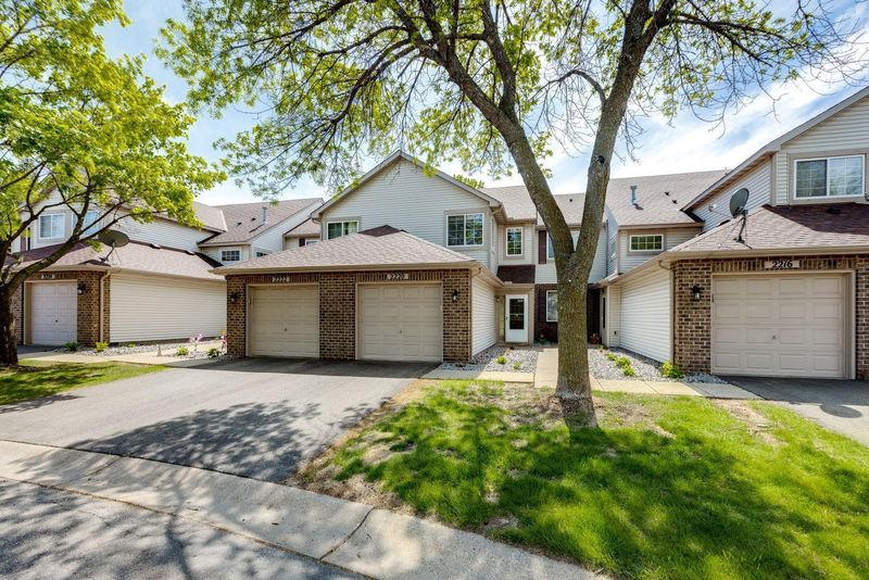 2220 Water Lilly Ln #605, Eagan, MN 55122