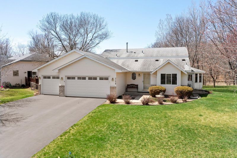 7174 44th St N, Oakdale, MN 55128