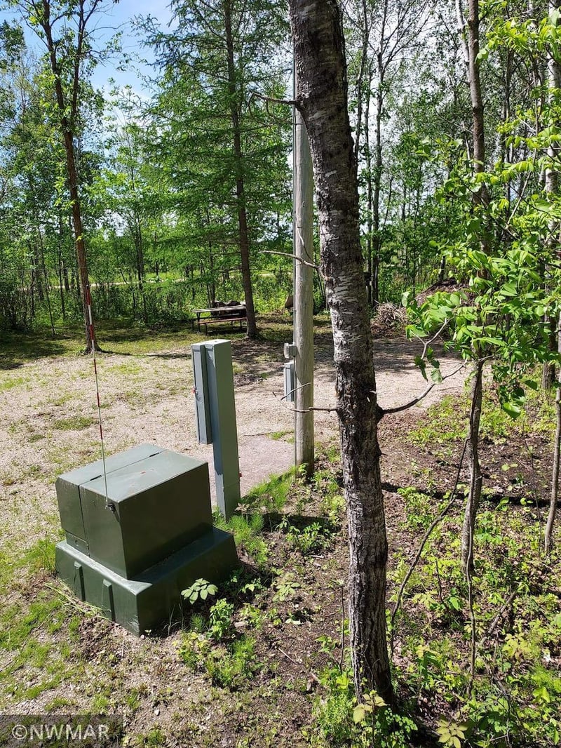 37896 180th St, Wannaska, MN 56761