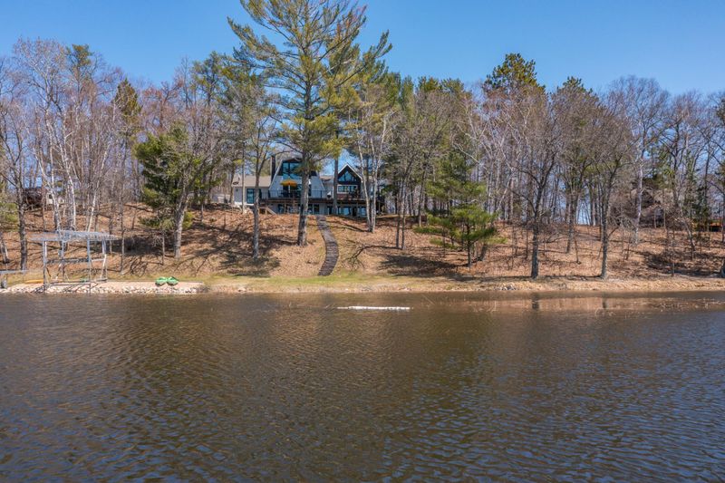 38422 S Arrowhead Dr, Pine River, MN 56474