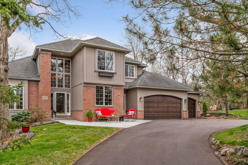 12816 Dover Ct, Apple Valley, MN 55124
