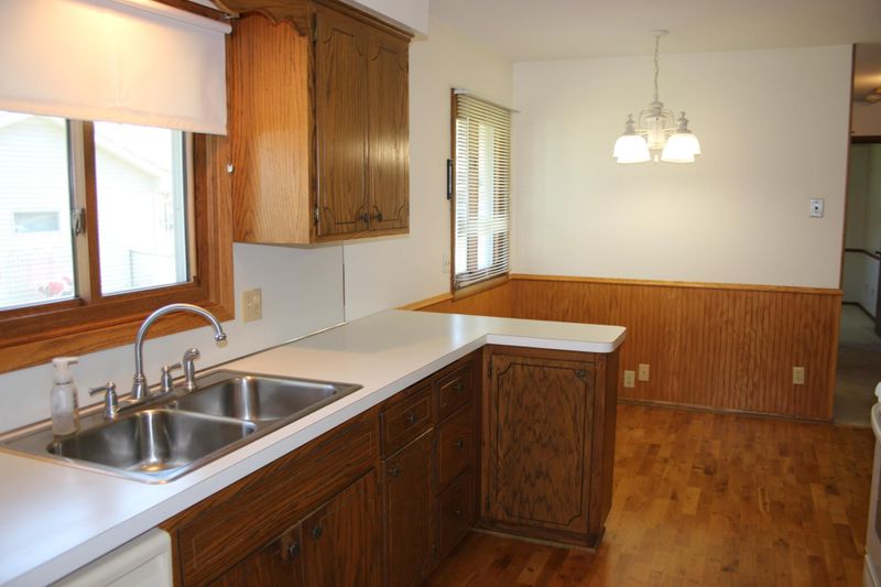 11890 65th Ave N, Maple Grove, MN 55369