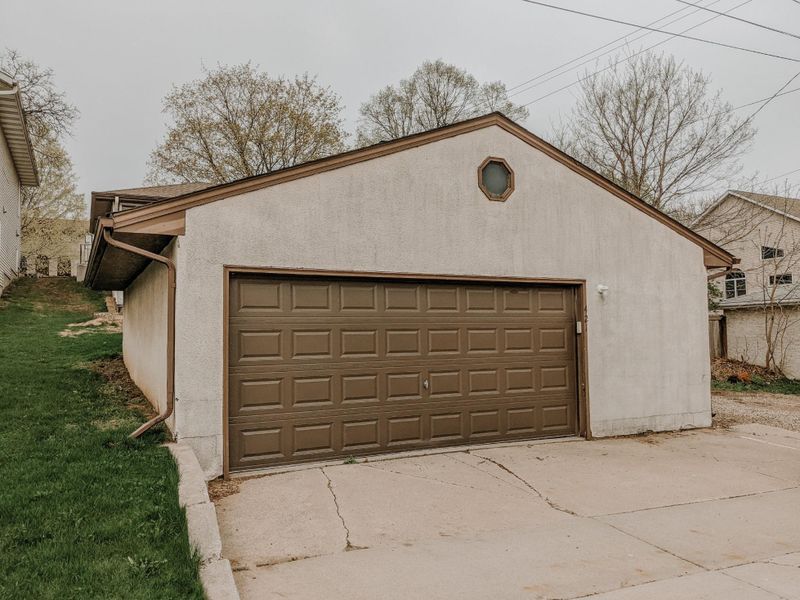 421 11th Ave S, South Saint Paul, MN 55075
