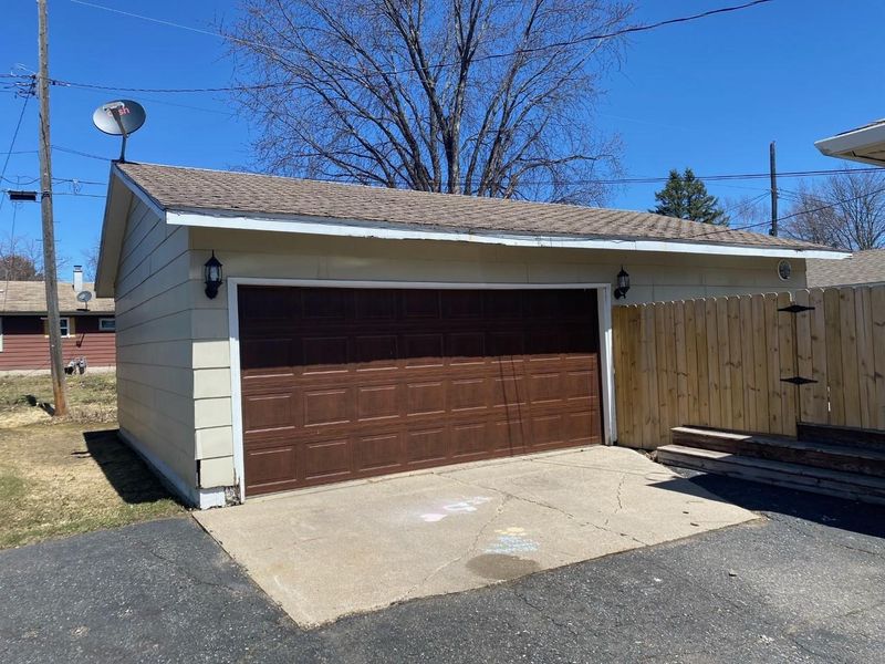 409 Coventry Rd, Hoyt Lakes, MN 55750