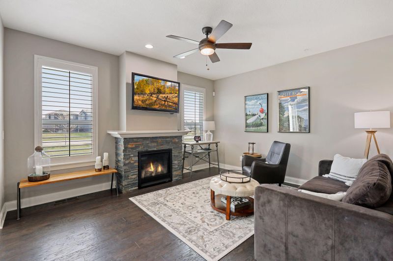 8320 Goldenrod Ln N, Maple Grove, MN 55369