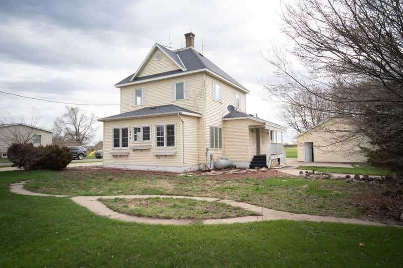 250 Liberty St, New Munich, MN 56356