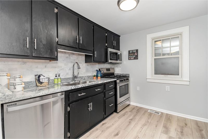 6048 Portland Ave, Minneapolis, MN 55417