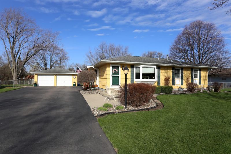 16333 Gannon Ave W, Rosemount, MN 55068