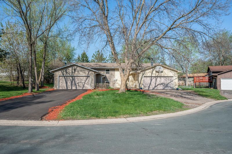 3200 Jurdy Ct S, Eagan, MN 55121