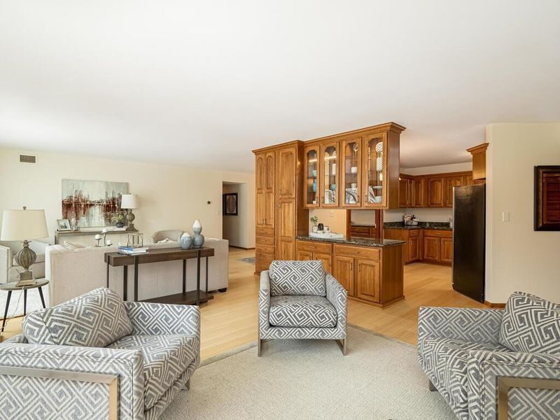 1200 Nicollet Mall #304, Minneapolis, MN 55403