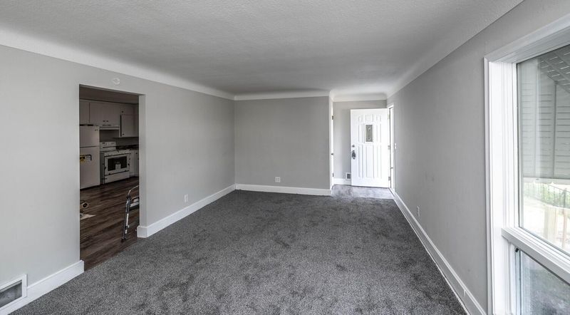 1334 Burr St, Saint Paul, MN 55130