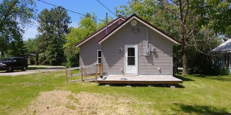 1523 4th Ave E, International Falls, MN 56649