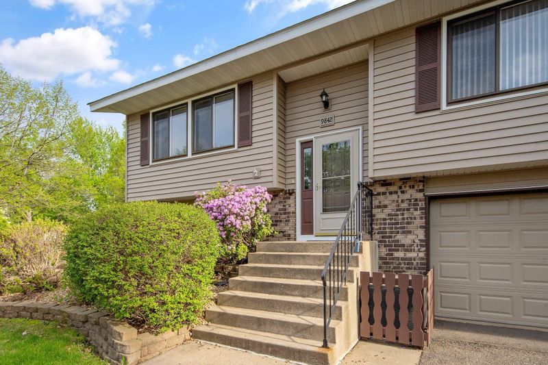 9842 Clover Leaf Pw NE, Blaine, MN 55434
