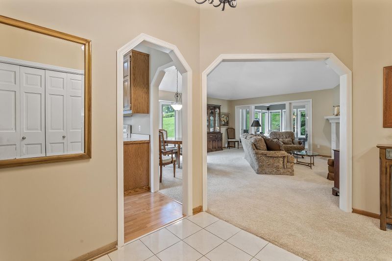9575 Falcons Way, Eden Prairie, MN 55347