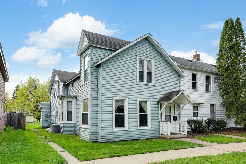 219 3rd St W, Hastings, MN 55033