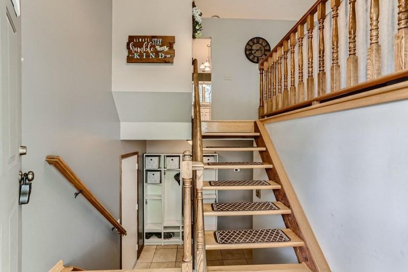 197 Carver Sq, Waconia, MN 55387
