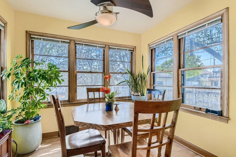 1332 Van Buren Ave, Saint Paul, MN 55104