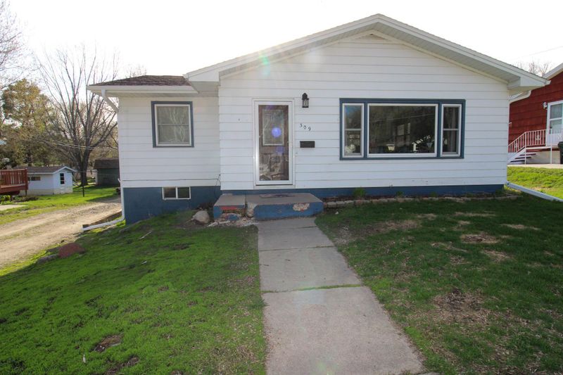 309 3rd St NE, Glenwood, MN 56334