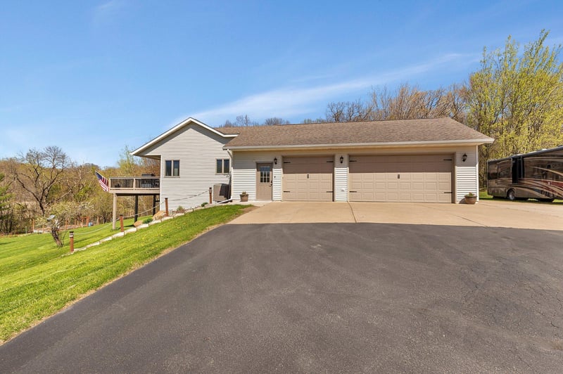 5386 Agate Rd, Burtrum, MN 56318