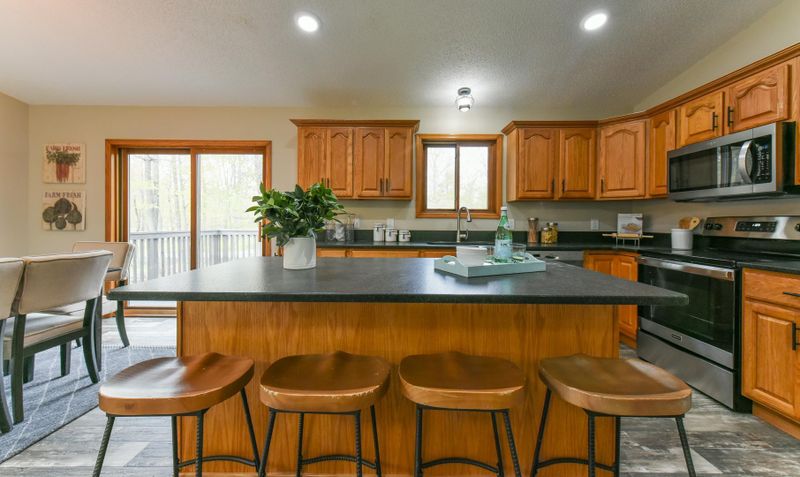 17661 Browns Ln, Brainerd, MN 56401