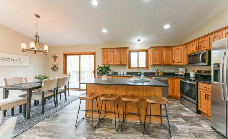 17661 Browns Ln, Brainerd, MN 56401