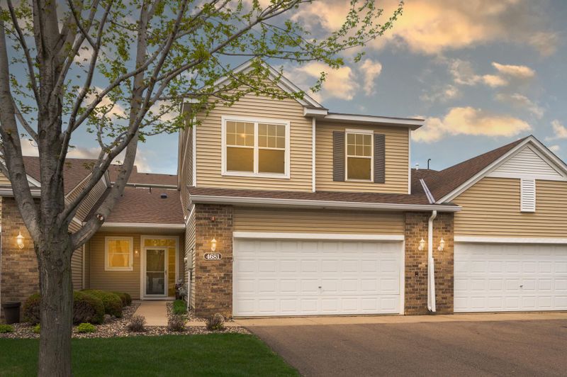 4681 Bloomberg Ln, Inver Grove Heights, MN 55076