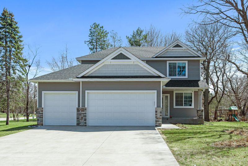 2900 129th Ave NW, Coon Rapids, MN 55448