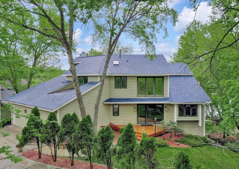 1404 Bluebill Bay Rd, Burnsville, MN 55306