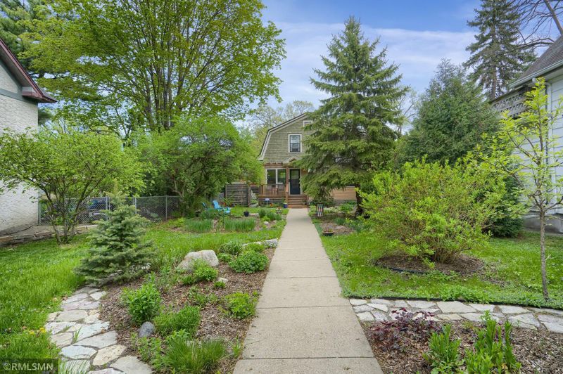 2533 34th Ave S, Minneapolis, MN 55406