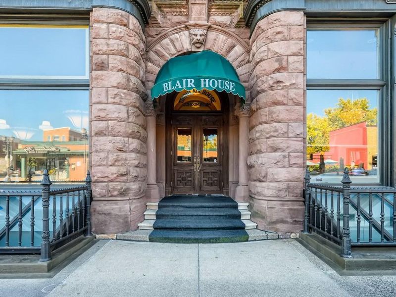 165 Western Ave N #301, Saint Paul, MN 55102