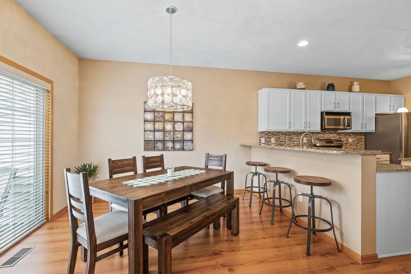 1984 Bluestem Ln, Shoreview, MN 55126