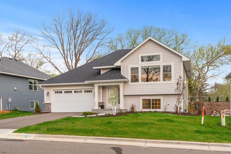 7202 51st Ave N, New Hope, MN 55428