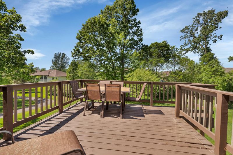 2219 Chelmsford Ln, Saint Cloud, MN 56301