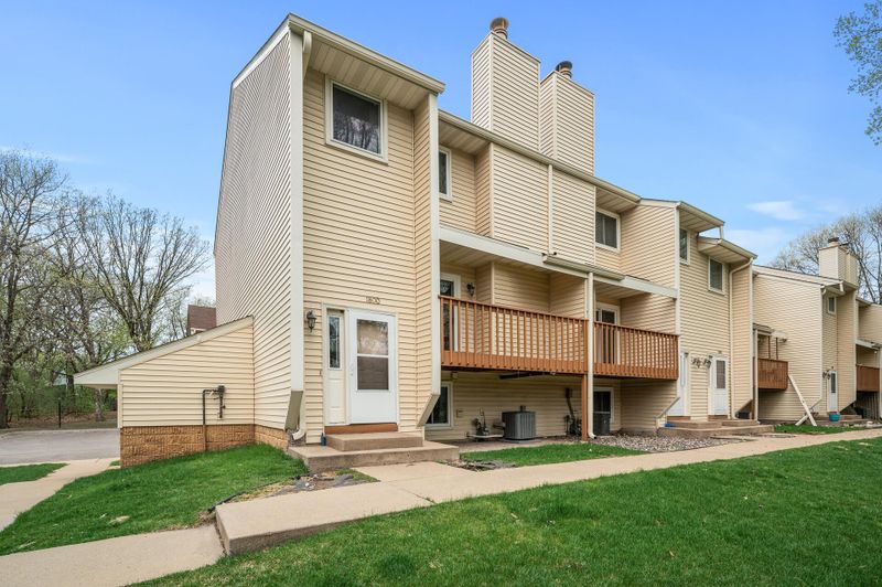 1800 113th Ln NW, Coon Rapids, MN 55433