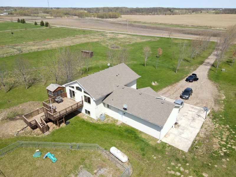 8593 90th St, Princeton, MN 55371