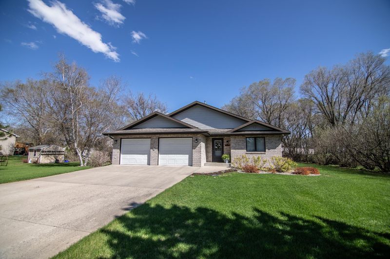 1206 Ridgeview Ter NE, Alexandria, MN 56308