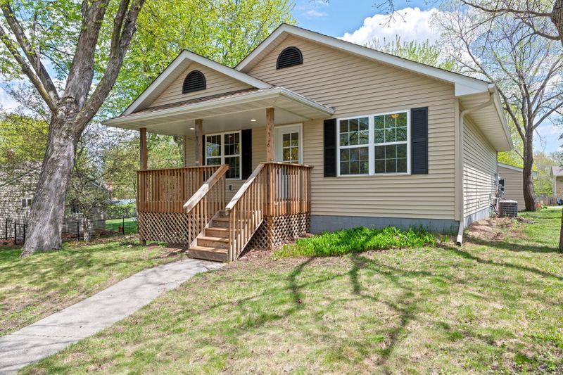 316 4th St S, Delano, MN 55328