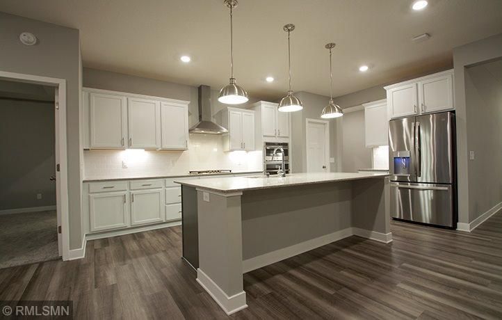 11699 Shady View Ln, Maple Grove, MN 55311