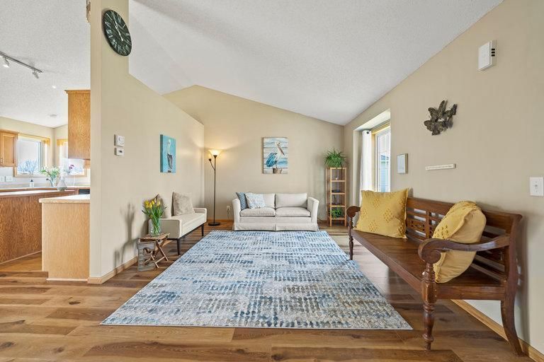 6178 Kaitlin Ave NE, Albertville, MN 55301