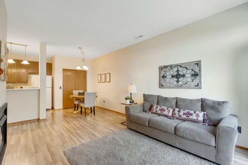 15503 Garnet Way #80, Apple Valley, MN 55124