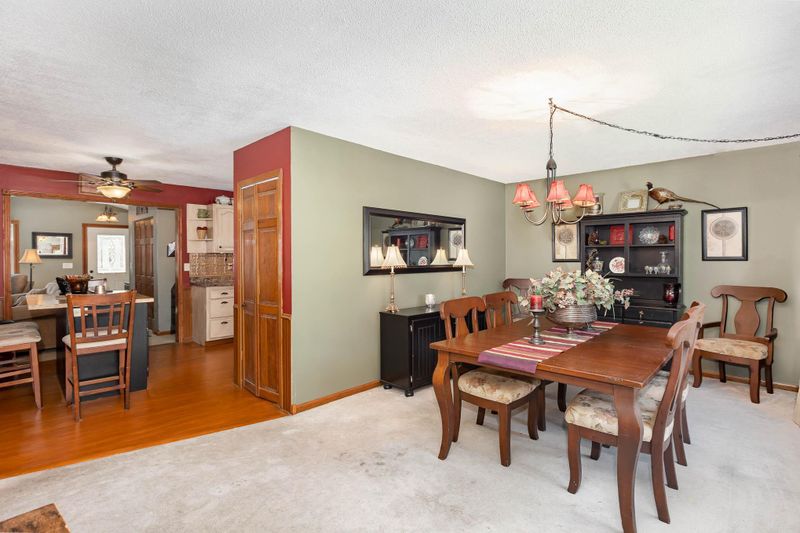 5624 Ozark Ave N, Oak Park Heights, MN 55082