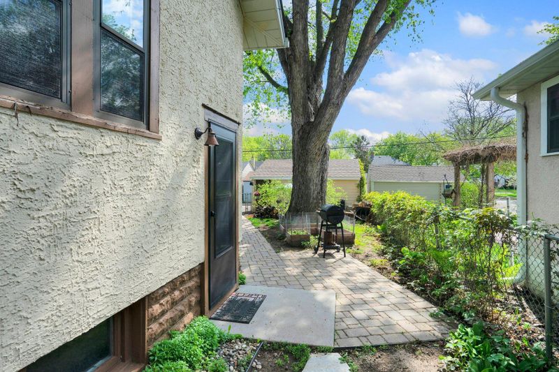 5553 26th Ave S, Minneapolis, MN 55417
