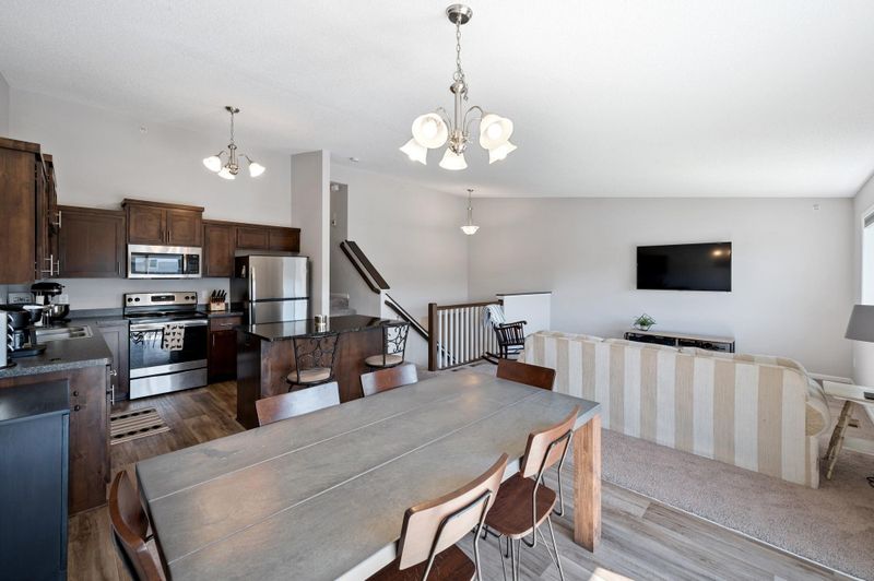 8574 Gateway Cir, Monticello, MN 55362