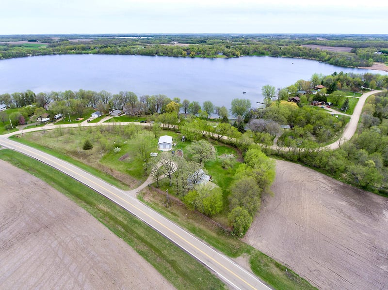 9512 Dodd Rd, Kilkenny, MN 56052